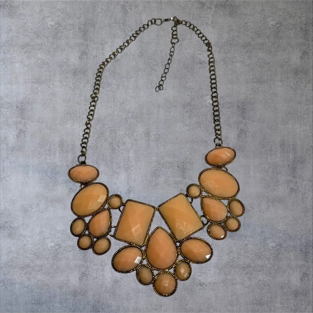 Statement Bib Necklace Peach‎ Antigue Gold Tone Geometric Cluster